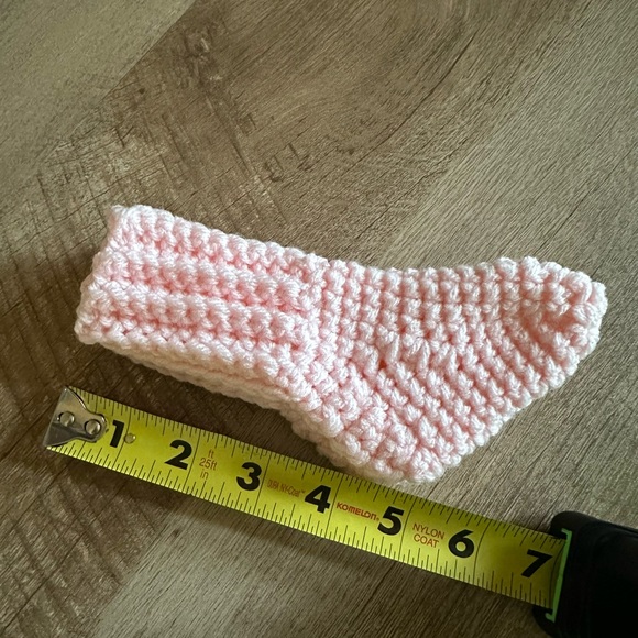 Preemie Warm Soft Pink Baby Booties/Socks - Picture 4 of 4